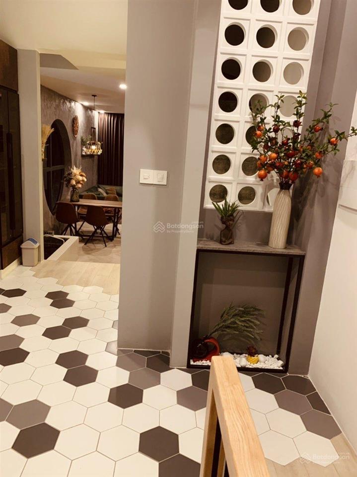 Bán nhà hẻm 20m thành thái, p12, q10, dt 4.2x16m, 4 lầu, giá 19.5 tỷ