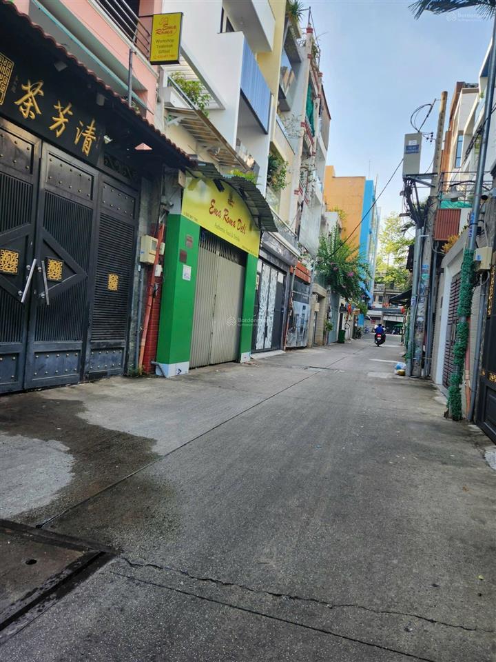 Bán nhà hxh nguyễn trãi p2 q5, dt 5.4x22 kc 3 tầng. ngay nguyễn văn cừ giáp quận 1