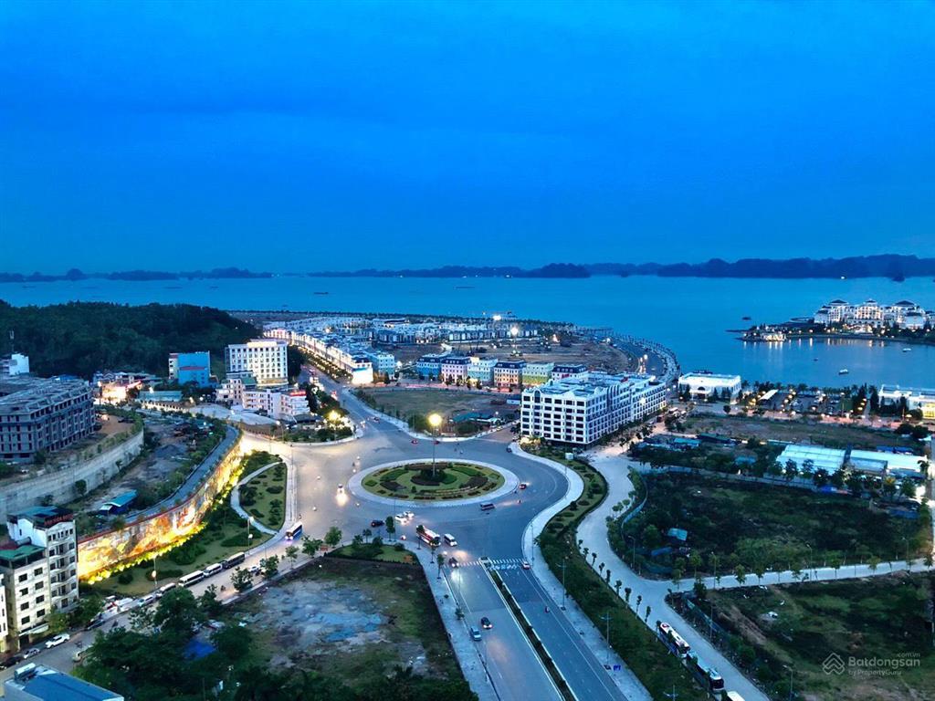 Cần bán cc new life tower, hoàng quốc việt, bãi cháy, hạ long dt 70m2