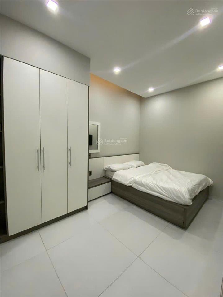 Chính chủ cần gấp cho con đi du học cần bán nhanh nhà mặt tiền lê văn duyệt, đối diện sun symphony