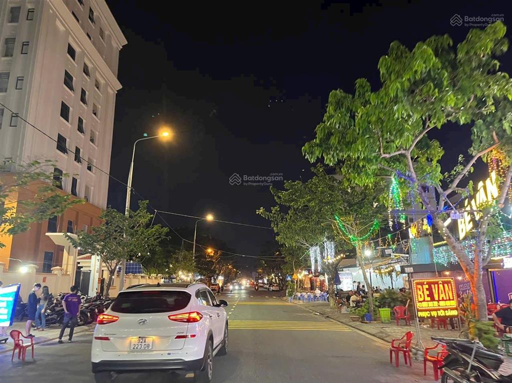 Siêu phẩm góc phan tôn đẹp, hiếm có phố an thượng, cách biển 200m