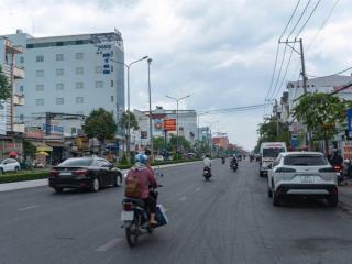 Nhà mặt tiền 17 tỷ đường nguyễn văn cừ  cần thơ  có sẵn thu nhập hàng tháng, tp cần thơ