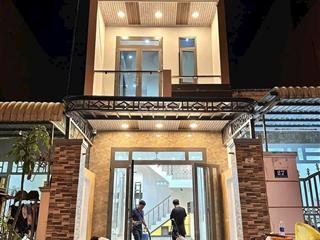 Nhà 4,79 tỷ trệt lầu mới đường số 5, khu tđc thới nhựt 2  p.tân an  tp
cần thơ