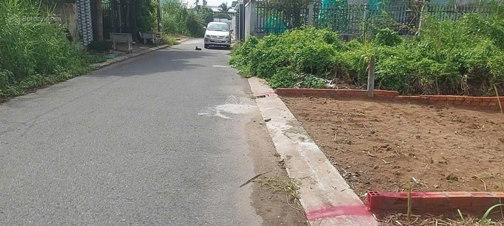 Đất đẹp đường nhựa ô tô 5m, thông ql1a, gần khu hành chánh tỉnh, p tân hạnh, vĩnh long