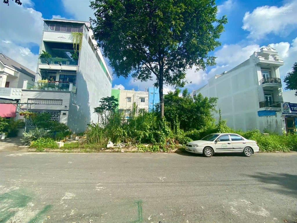 Cặp nền 10,4 tỷ đường số 5 kdc hồng phát thông trần hoàng na, tp cần thơ