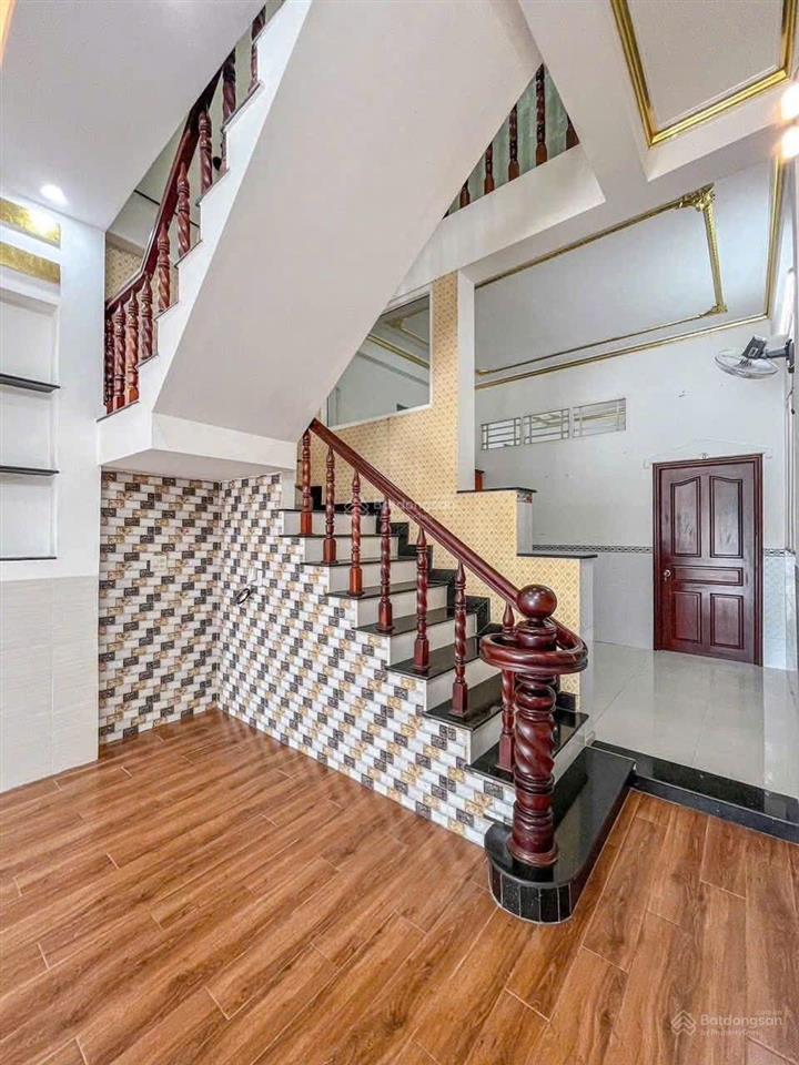 Nhà mặt tiền 8,6 tỷ đường tầm vu phường hưng lợi thành phố cần thơ