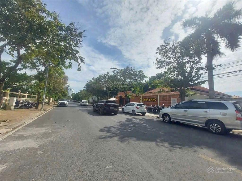 Bán nền biệt thự  đường nguyễn hữu cầu  khu biệt thự cồn khương 560m2 20 tỷ