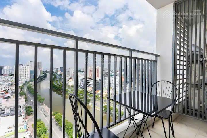 Bán căn hộ river gate 3pn 110m2 full nội thất, vị trí trung tâm đầy đủ tiện nghi giá bán 9.7 tỷ