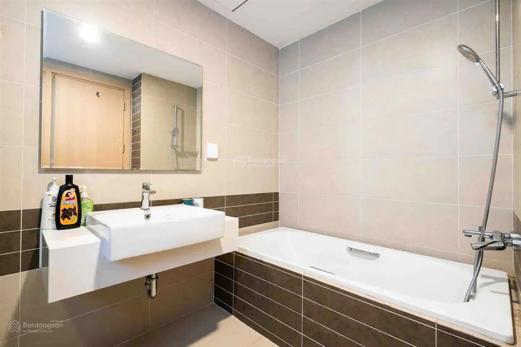 Bán căn hộ river gate 3pn 110m2 full nội thất, vị trí trung tâm đầy đủ tiện nghi giá bán 9.7 tỷ