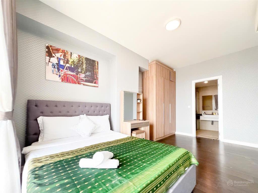 Bán căn hộ river gate 3pn 110m2 full nội thất, vị trí trung tâm đầy đủ tiện nghi giá bán 9.7 tỷ