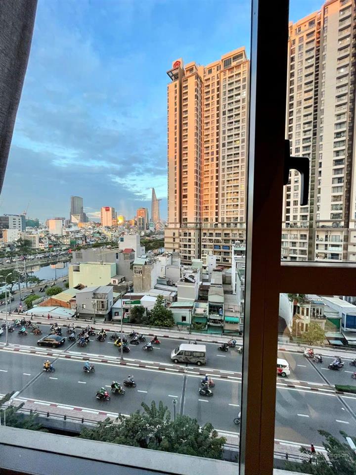 Bán căn studio rivergate quận 4 37m full nội thất, có hợp đồng thuê giá 3.6 tỷ