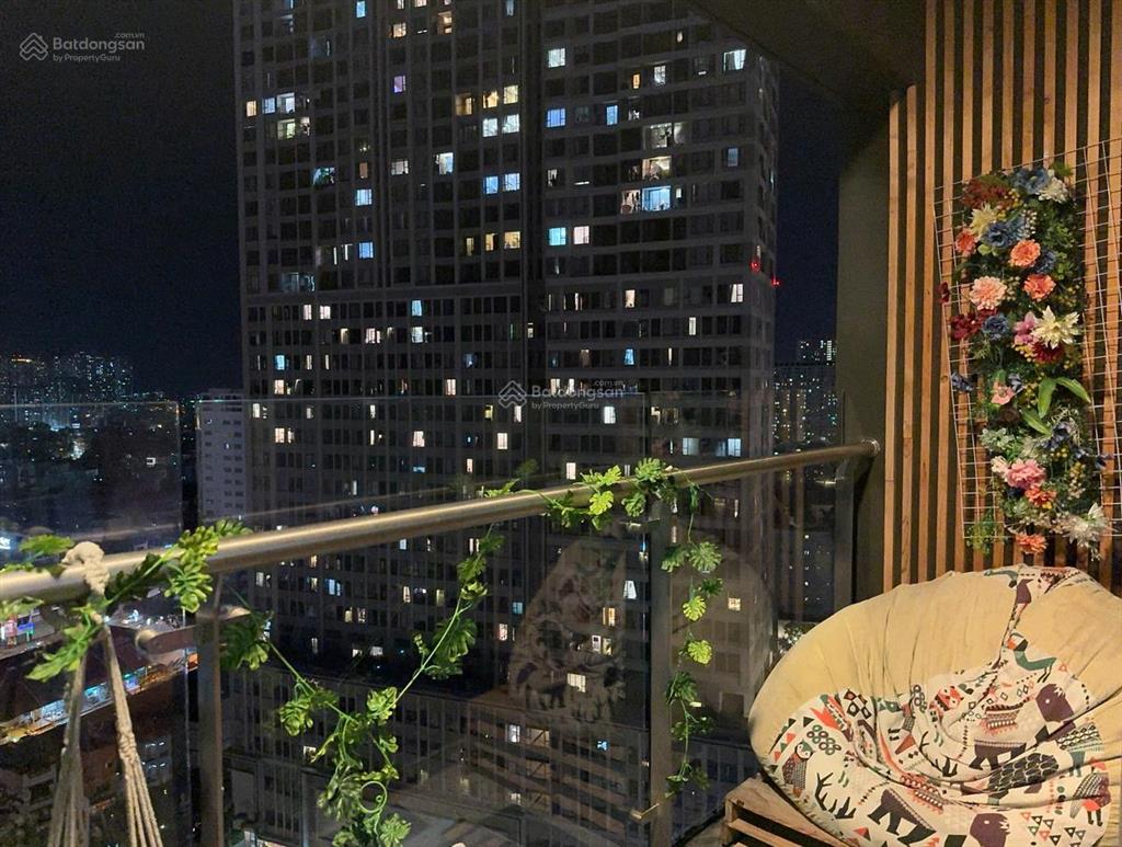 Cho thuê millennium q4 3pn 108m² rộng rãi, full nội thất view bitexco giá 35 triệu/tháng