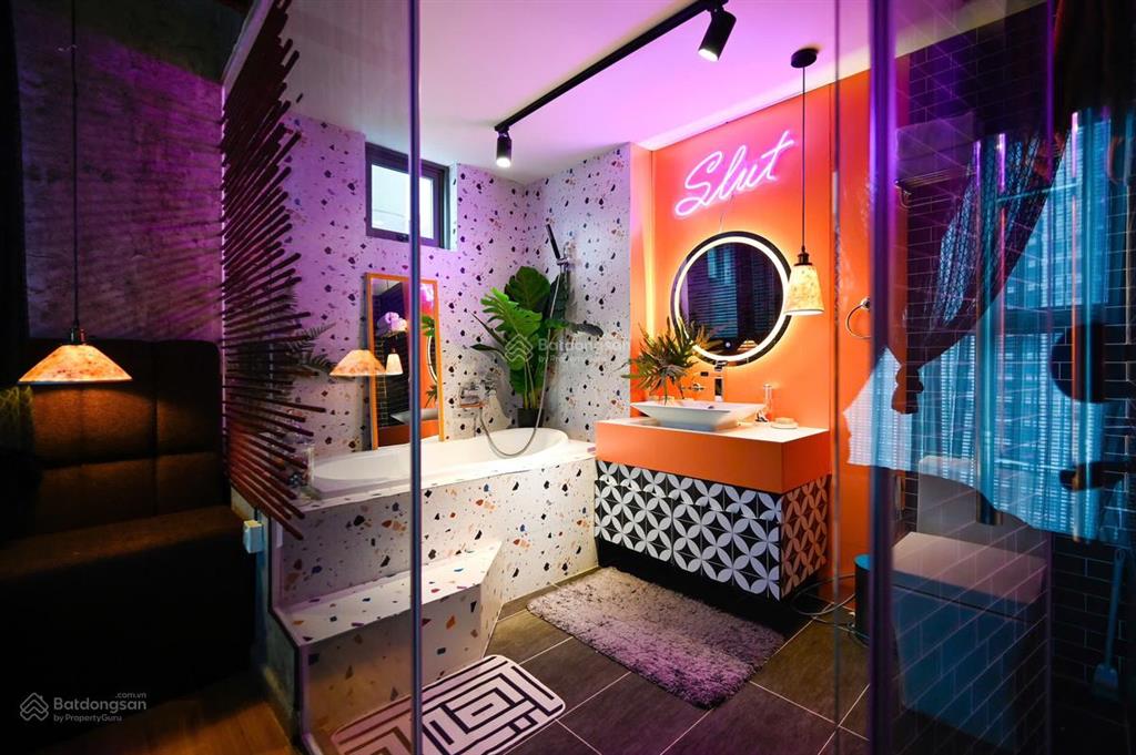 Cho thuê millennium q4 3pn 108m² rộng rãi, full nội thất view bitexco giá 35 triệu/tháng