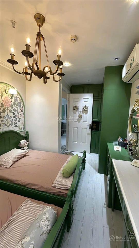 Cần bán nhanh căn hộ scenic valley diện tích 80m2 có ô xe full nội thất giá tốt 7,6 tỷ thương lượng