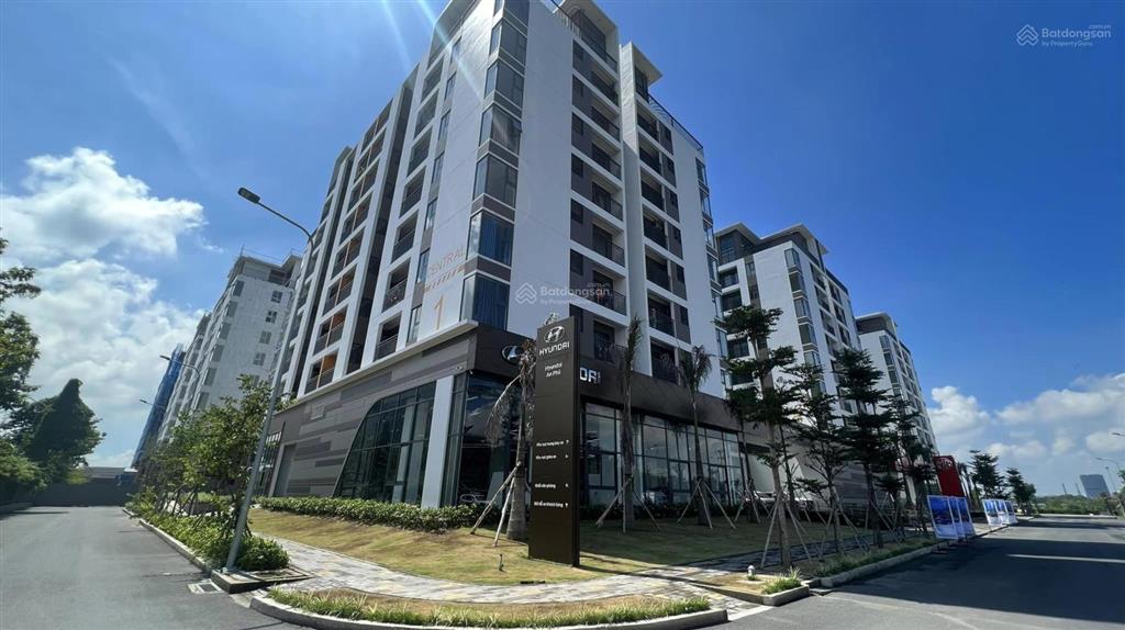 Cty đang nhận những bộ hồ sơ cuối cùng của dự án, số lượng khách đăng ký rất đông a/c tranh thủ đk