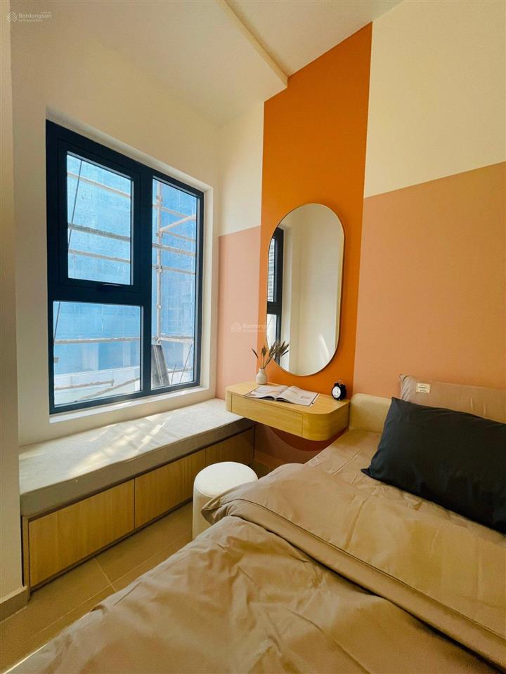 Cty đang nhận những bộ hồ sơ cuối cùng của dự án, số lượng khách đăng ký rất đông a/c tranh thủ đk