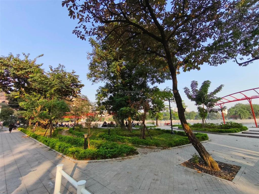 Chủ cần bán mảnh đất 40m2 oto đỗ cửa sát đường ven hồ 3 mẫu giá 12 tỷ