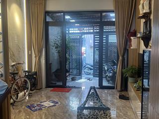Chính chủ. nhà 1 trệt 2 lầu sân thượng. nguyễn oanh p17 gv . dt 4 x 13.5 . giá 5.5 ty tl