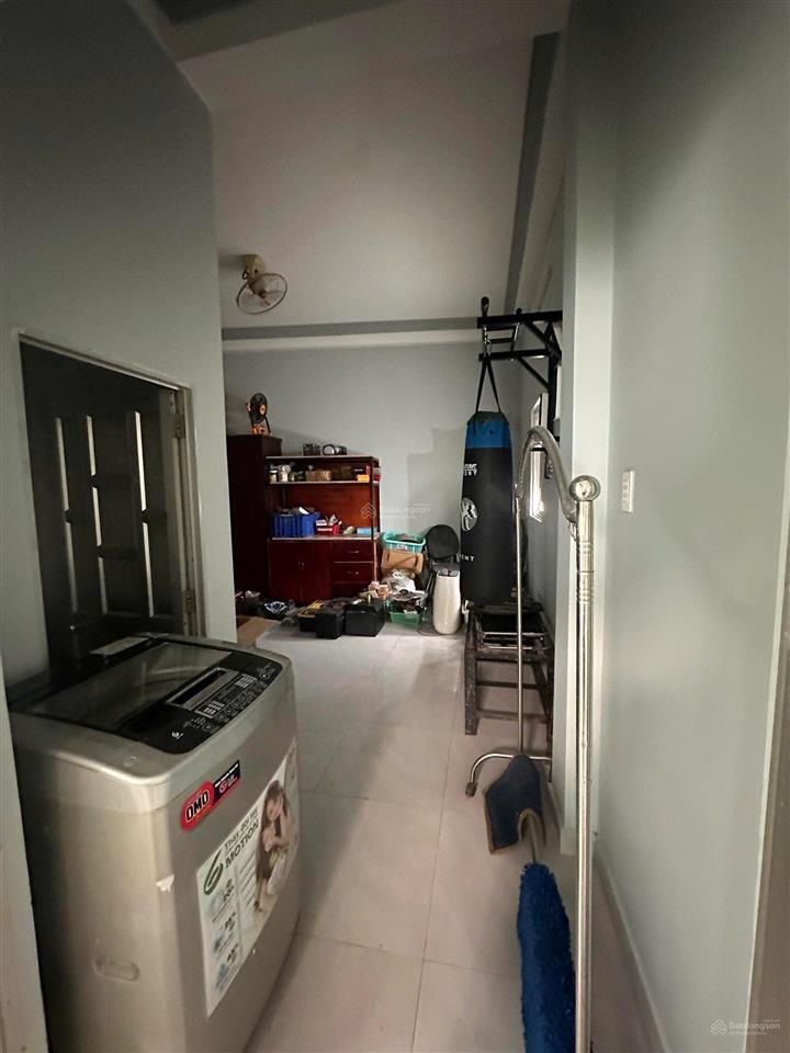 Bán gấp nhà 1 trệt 2 lầu sân thượng. hẻm 55 nguyễn văn công p3 gv. dt 5 x 15 . giá 6.9 ty tl