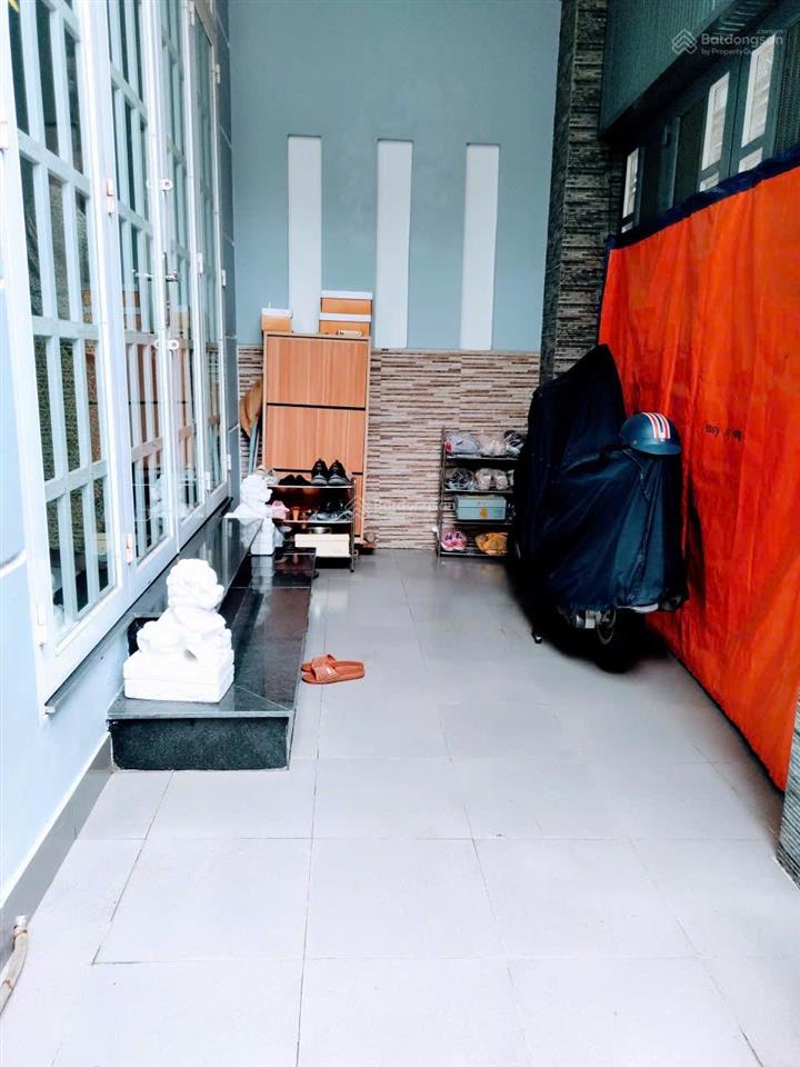 Chính chủ nhà 1 trệt 2 lầu sân thượng. hẻm 499 quang trung, p10. dt 4 x 12m. giá 6.5 tỷ