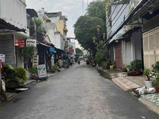 Chính chủ. nhà 1 trệt 2 lầu sân thượng. hẻm 1 xẹt . xe tải lê hoàng phái gv . dt 4 x 18 . giá 8.7