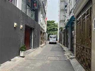 Chính chủ. nhà 1 trệt 2 lầu sân thượng. đs 30 p6 gv. khu phân lô cao tầng tri thức cao .dt 4 x 16