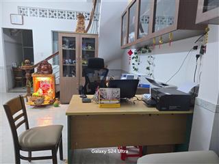 Chính chủ. nhà 3 lầu sân thượng ngay ngã tư nguyễn oanh .nguyễn văn lượng p17 gv . dt 4.4 x 13 .