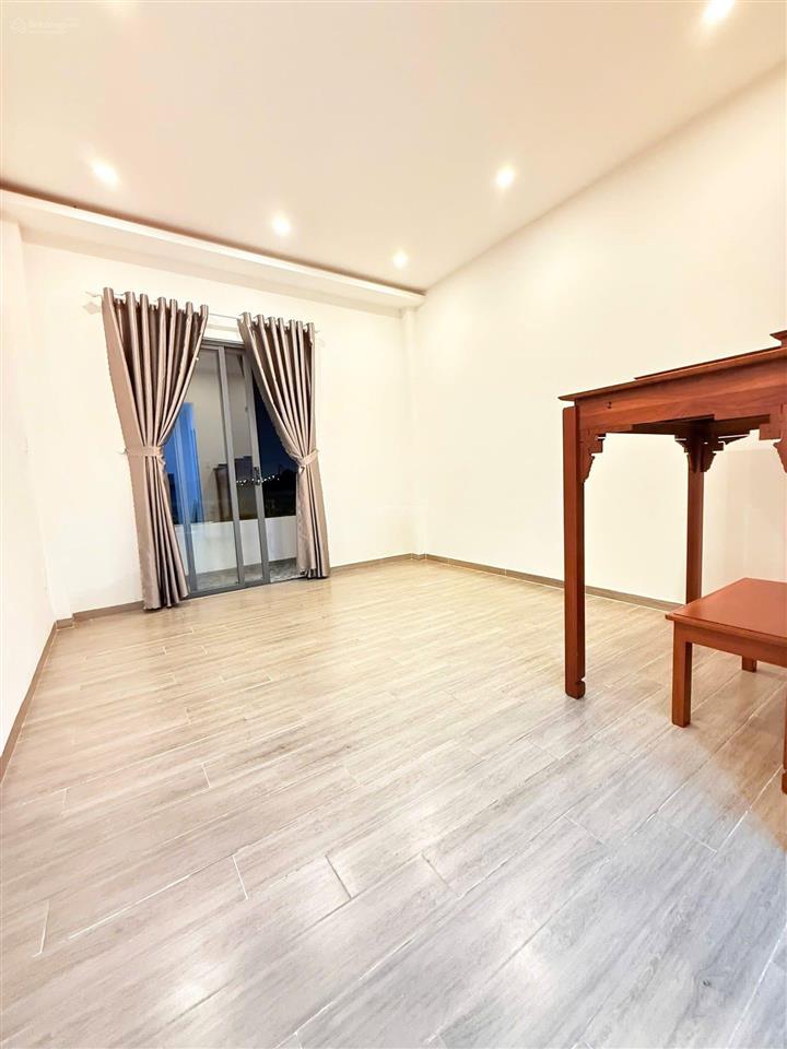 Nhà 3tầng 3 mê kiệt 192 oto tô hiệu full nội thất cao cấp