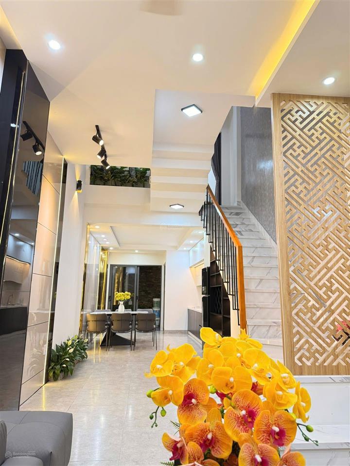 Nhà 3tầng 3 mê kiệt 192 oto tô hiệu full nội thất cao cấp