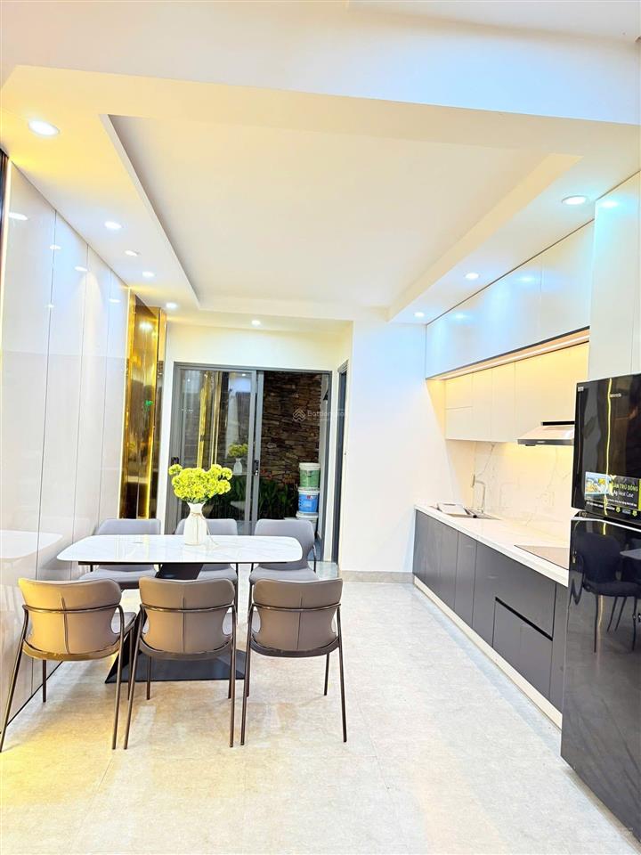 Nhà 3tầng 3 mê kiệt 192 oto tô hiệu full nội thất cao cấp