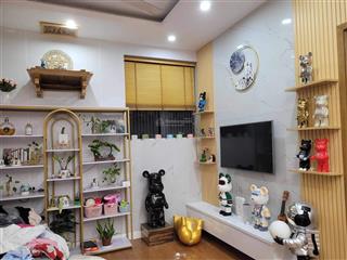 Gia đình cần bán căn 2 phòng ngủ toà trung ương đảng giá 4 tỷ