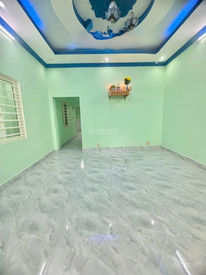 5,6 tỷ  hẻm lê văn thịnh chợ cây xoài q2  75m2  ngang đẹp 5,5m  có lầu  4pn