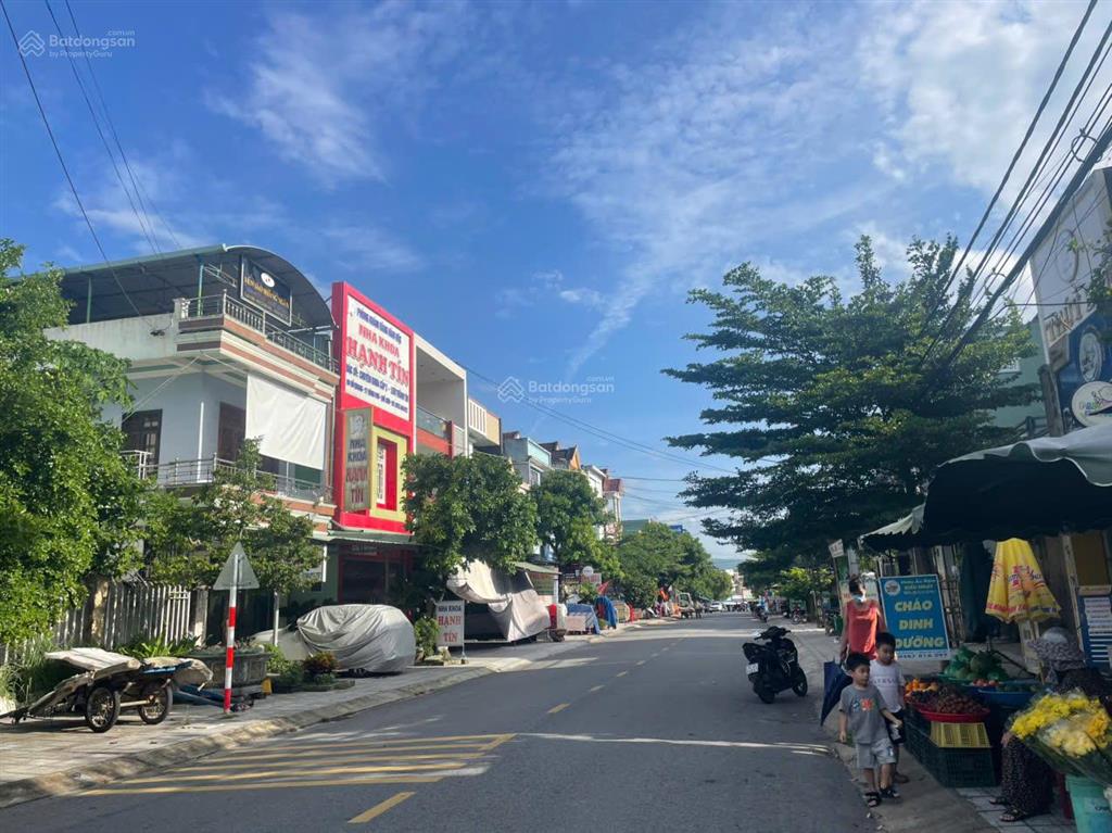 Bán lô đất mặt tiền đường phan châu trinh, ngay trung tâm hành chính quế sơn, 3 tỷ 400