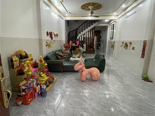 Bán gấp nhà kdc chánh nghĩa, 5x20m. đã hoàn công. 1 trệt 2 lầu giá 9 tỷ 5  em việt