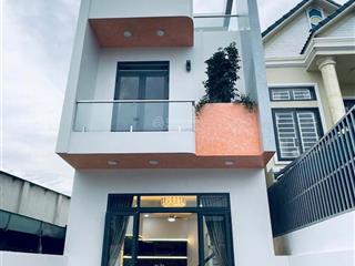 Nhà mặt tiền dx23 phú mỹ cách chợ 300m 1 trệt 2 lầu 3pn full nội thất  việt