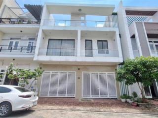 Bán nhà chánh nghĩa 10x16.3 m full thổ cư , đã hoàn công. 6pn,7wc có thể làm thêm phòng  việt gc