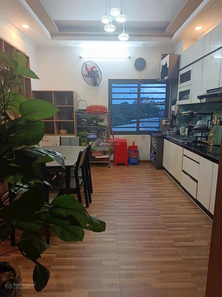 Hot, nhà hiệp thành 1 trệt 3 lầu 4 phòng ngủ đã hoàn công.  em việt