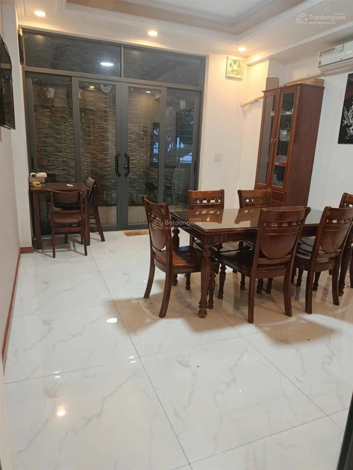 Hot, nhà hiệp thành 1 trệt 3 lầu 4 phòng ngủ đã hoàn công.  em việt