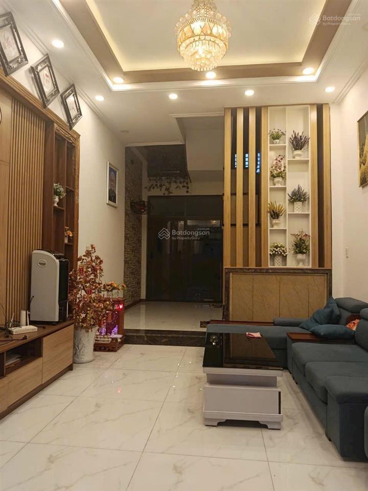 Hot, nhà hiệp thành 1 trệt 3 lầu 4 phòng ngủ đã hoàn công.  em việt