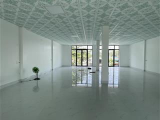 Siêu phẩm mặt bằng kinh doanh mới 100% 1 trệt 1 lầu (450m2 sàn) + 100m2 sân gần tp. mới