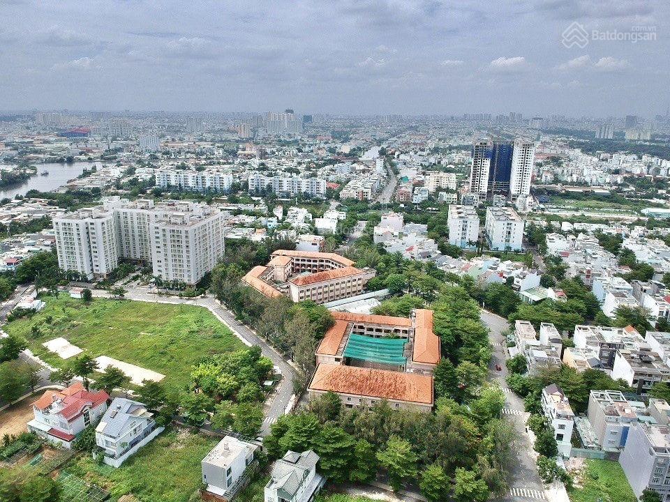 Chính chủ gửi bán nền biệt thự view sông, có sổ cá nhân đường 20m, kdc phú lợi quận 8
