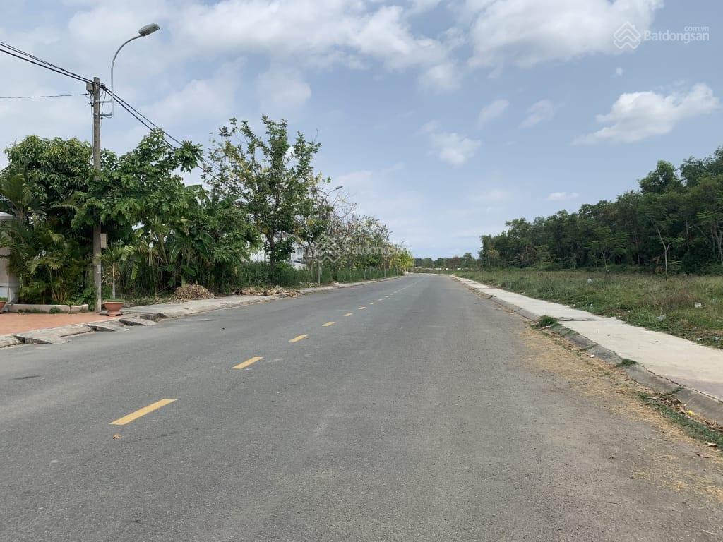 Chính chủ gửi bán nền biệt thự view sông, có sổ cá nhân đường 20m, kdc phú lợi quận 8