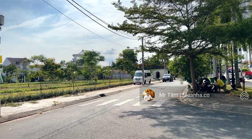 11 tỷ 500 nền 240m2 nền biệt thự có sổ cá nhân kdc phú lợi