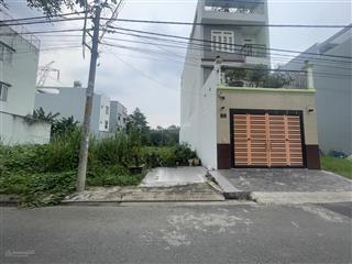 Nền 110 m2 (5x22m) hướng tây bắc vị trí đẹp tại quận 8 kdc phú lợi