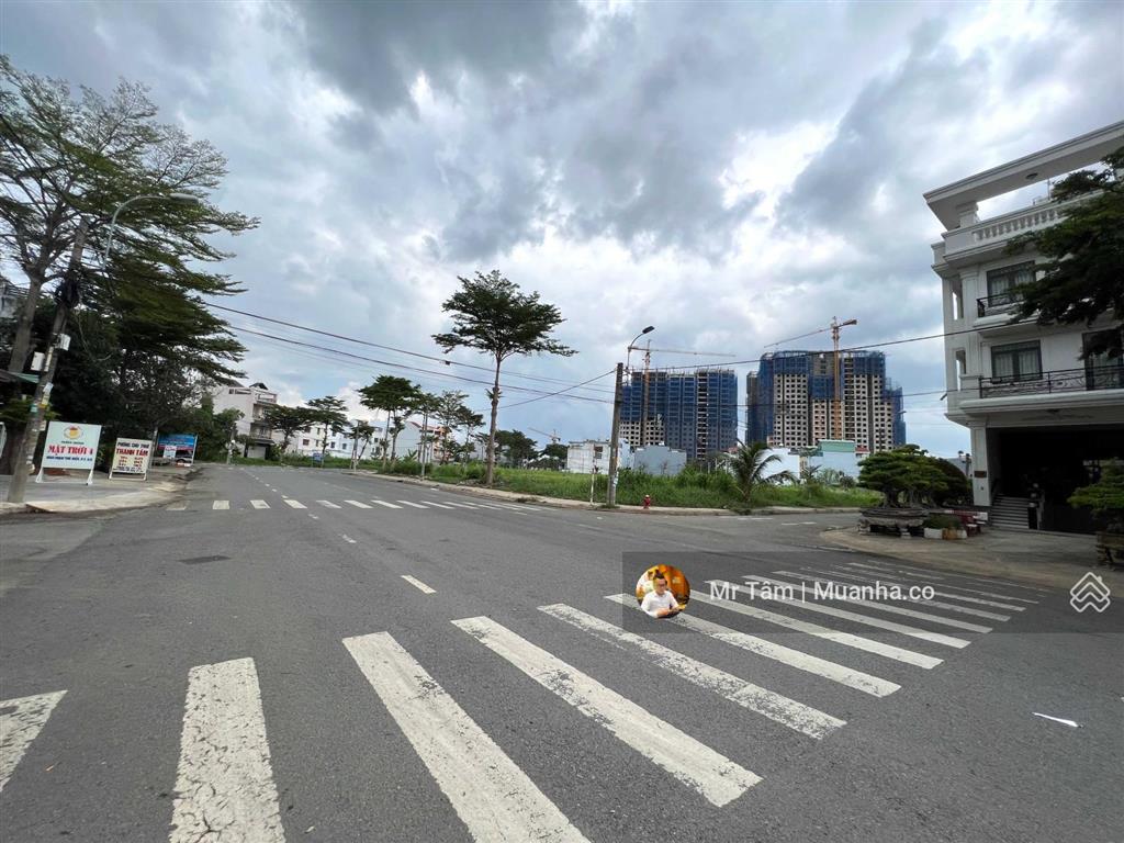 Đất mặt tiền đường phạm thế hiển đường 30m 120m2 giá 6 tỷ 960  rất tiện kinh doanh