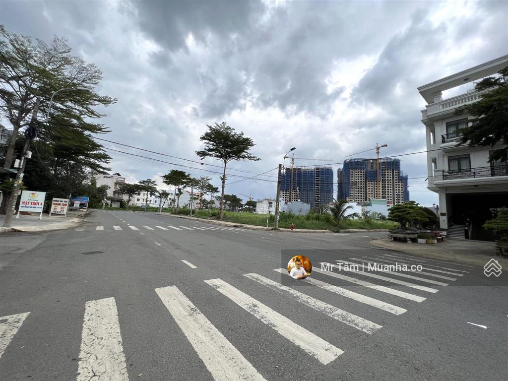 Đất mặt tiền đường phạm thế hiển đường 30m 120m2 giá 6 tỷ 960  rất tiện kinh doanh