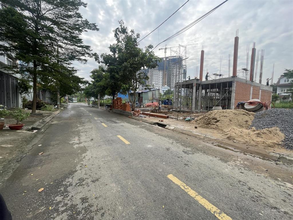 9 tỷ 2 tỷ sở hữu nền biệt thự khu đông dân cư 240m2 tại kdc phú lợi