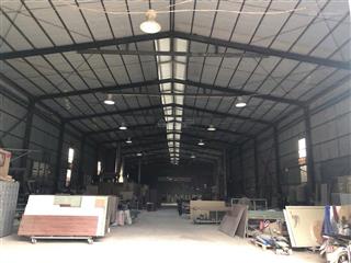 Cho thuê 1300m2 kho xưởng đẹp tại thạch thất quốc oai hà nội. giá 40nghìn/m2/tháng  0982 247 ***