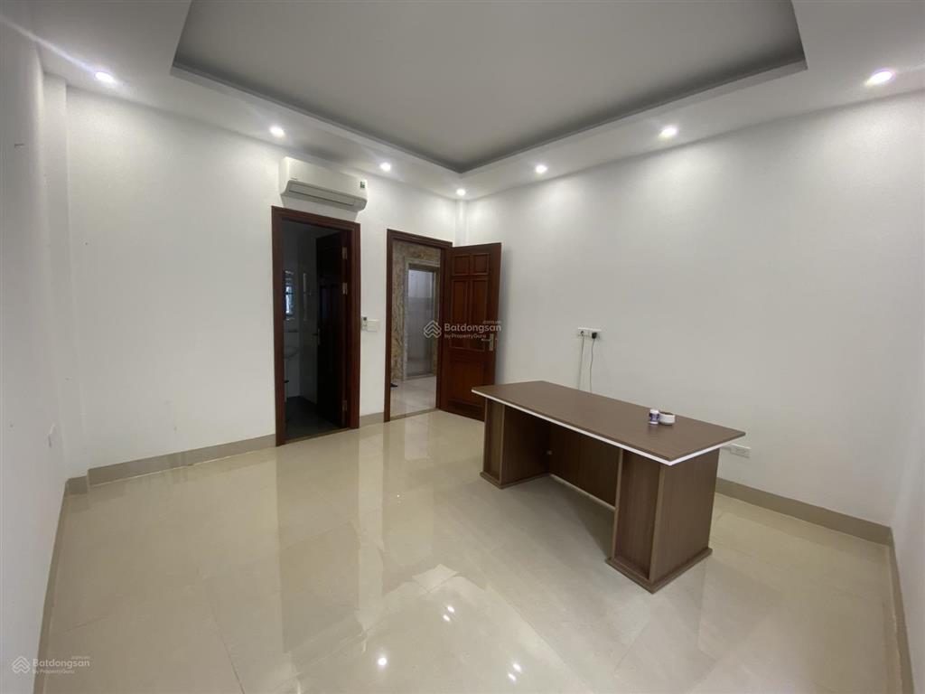 Cho thuê sàn văn phòng tầng 3,4 tại dương khuê. diện tích 100m2 /sàn giá thuê 13 triệu/sàn/tháng
