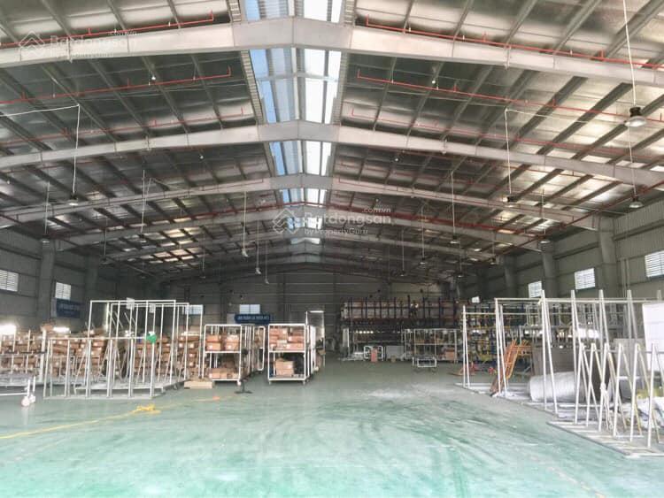 Cho thuê 2000m2 kho xưởng tại cụm công nghiệp thạch thất  hà nội